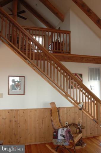 285 Round Hill Road Boston, VA 22713 - Photo 3 of 21 Stairway