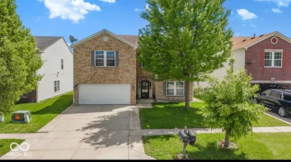 $375,000 | 2951 Hearthside Drive, Greenwood, IN 46143