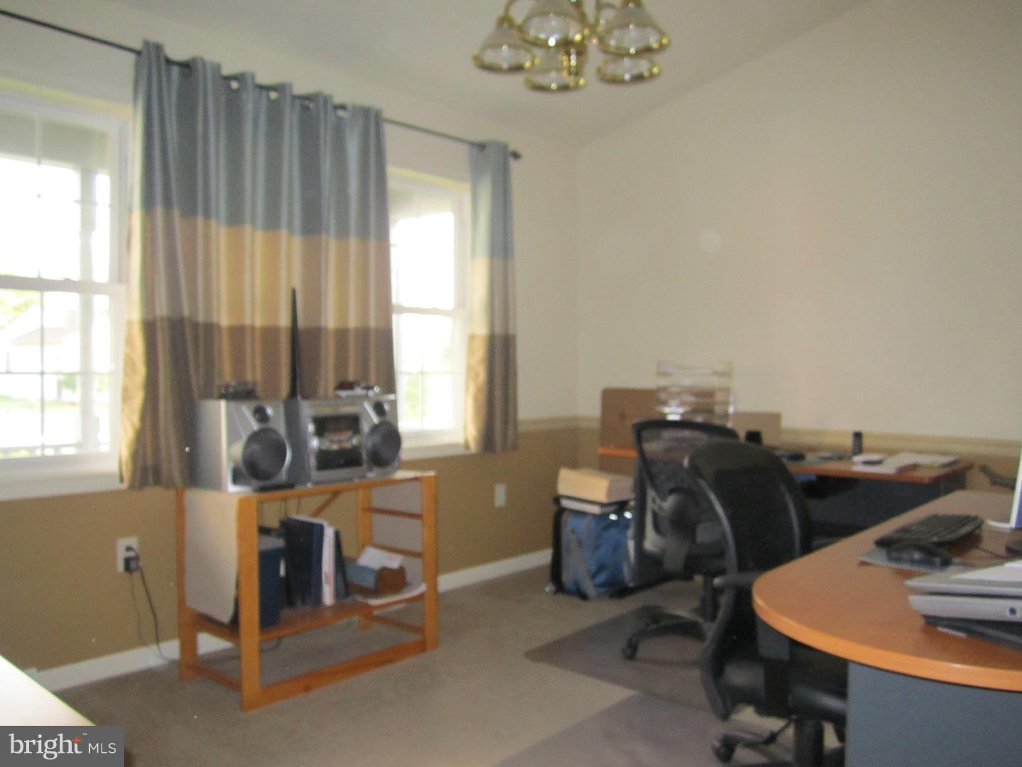 185 Hollow Road Reinholds, PA 17569 - Photo 8 of 23 Office / Study