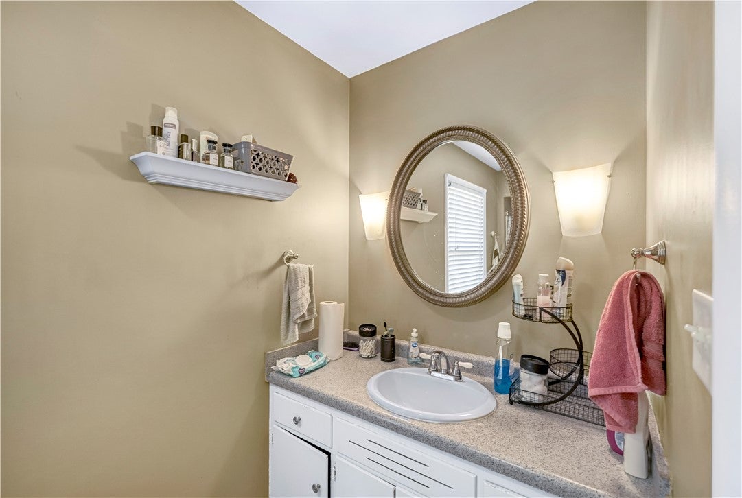 30 North Court Drive Decatur, IL 62526 - Photo 15 of 27 Gallery Image 15