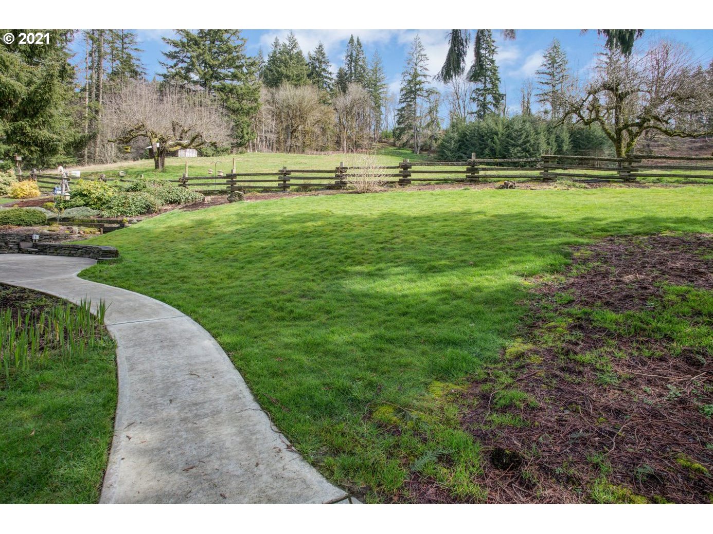 1152 Coal Creek Road Longview, WA 98632 - Photo 5 of 32