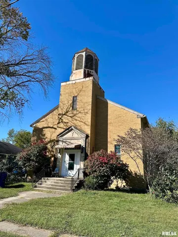 $74,900 | 120 West Poplar Street, Noble, IL 62868