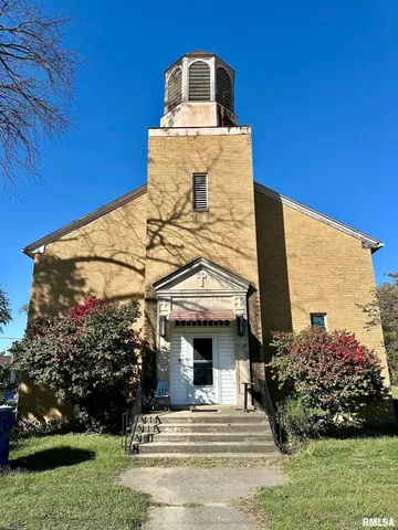 $74,900 | 120 West Poplar Street, Noble, IL 62868