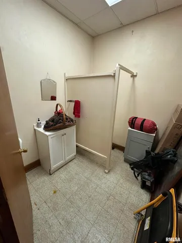 $74,900 | 120 West Poplar Street, Noble, IL 62868