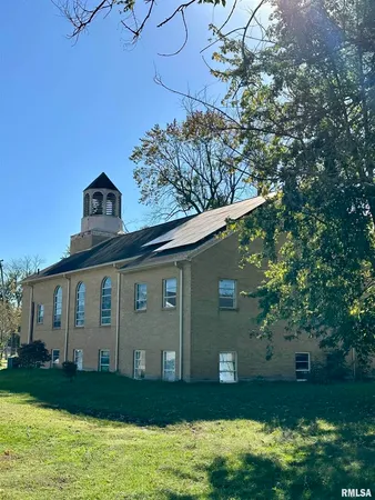 $74,900 | 120 West Poplar Street, Noble, IL 62868