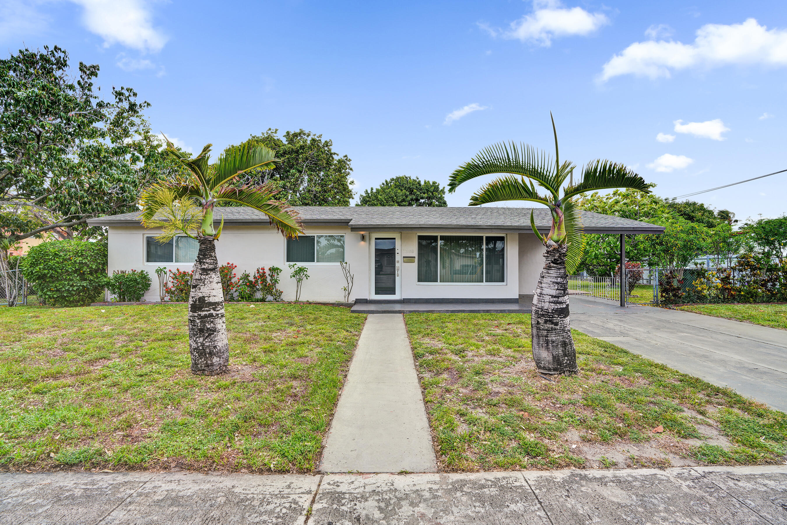 7200 West 14th Avenue Hialeah, FL 33014 - Photo 1 of 51 DSC01882