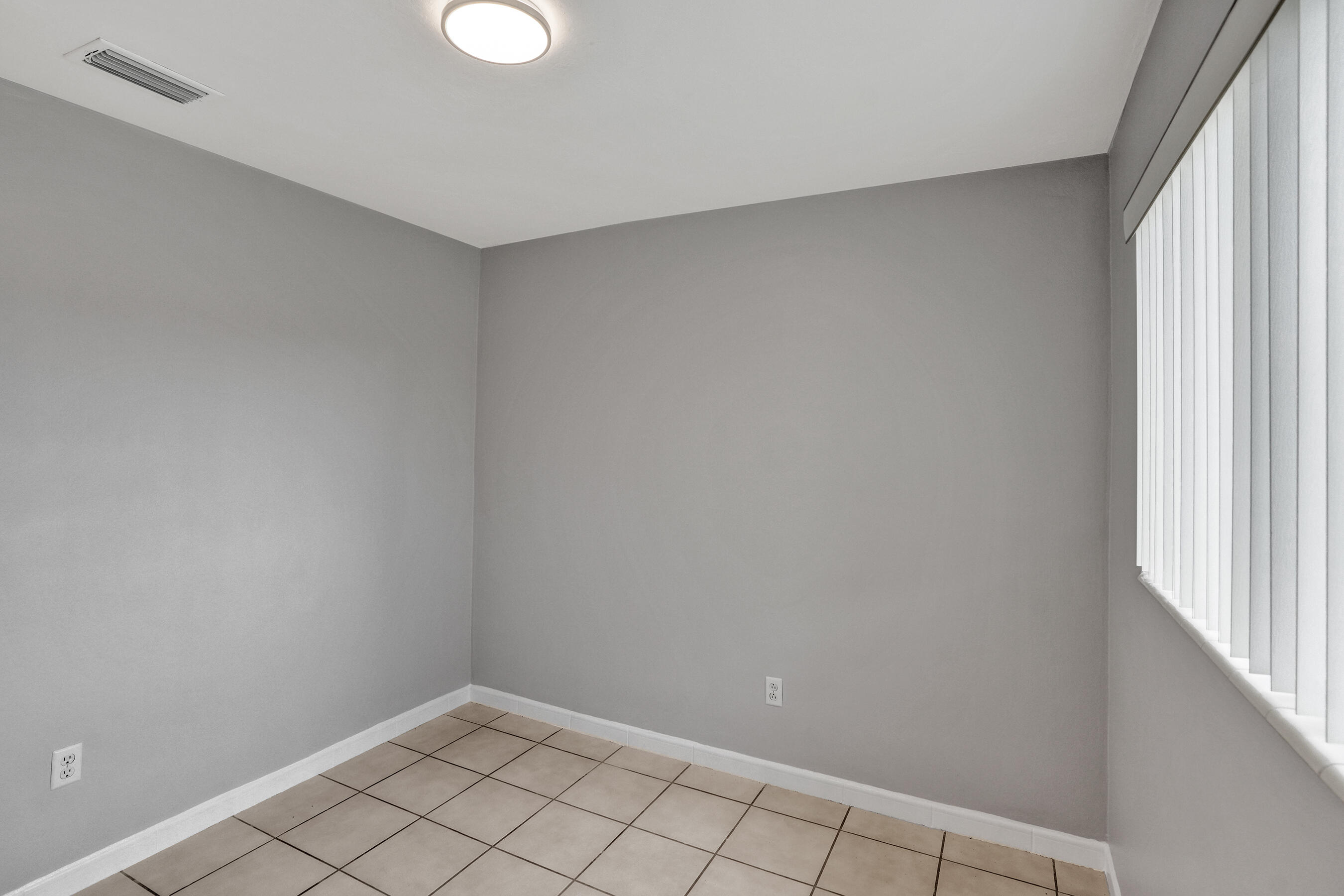7200 West 14th Avenue Hialeah, FL 33014 - Photo 30 of 51 DSC01915