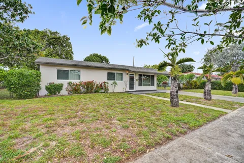 $650,000 | 7200 West 14th Avenue, Hialeah, FL 33014