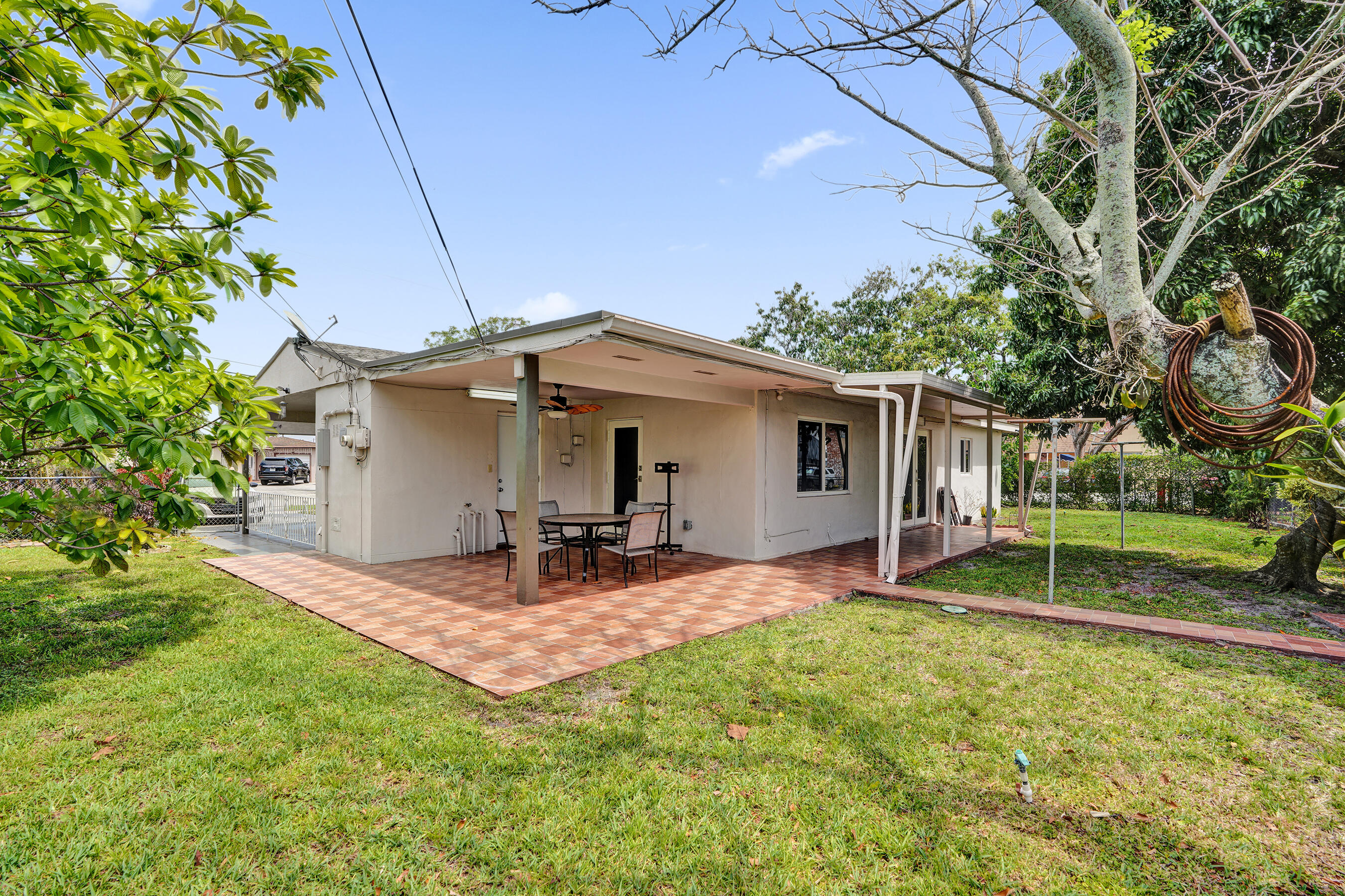 7200 West 14th Avenue Hialeah, FL 33014 - Photo 33 of 51 DSC01975