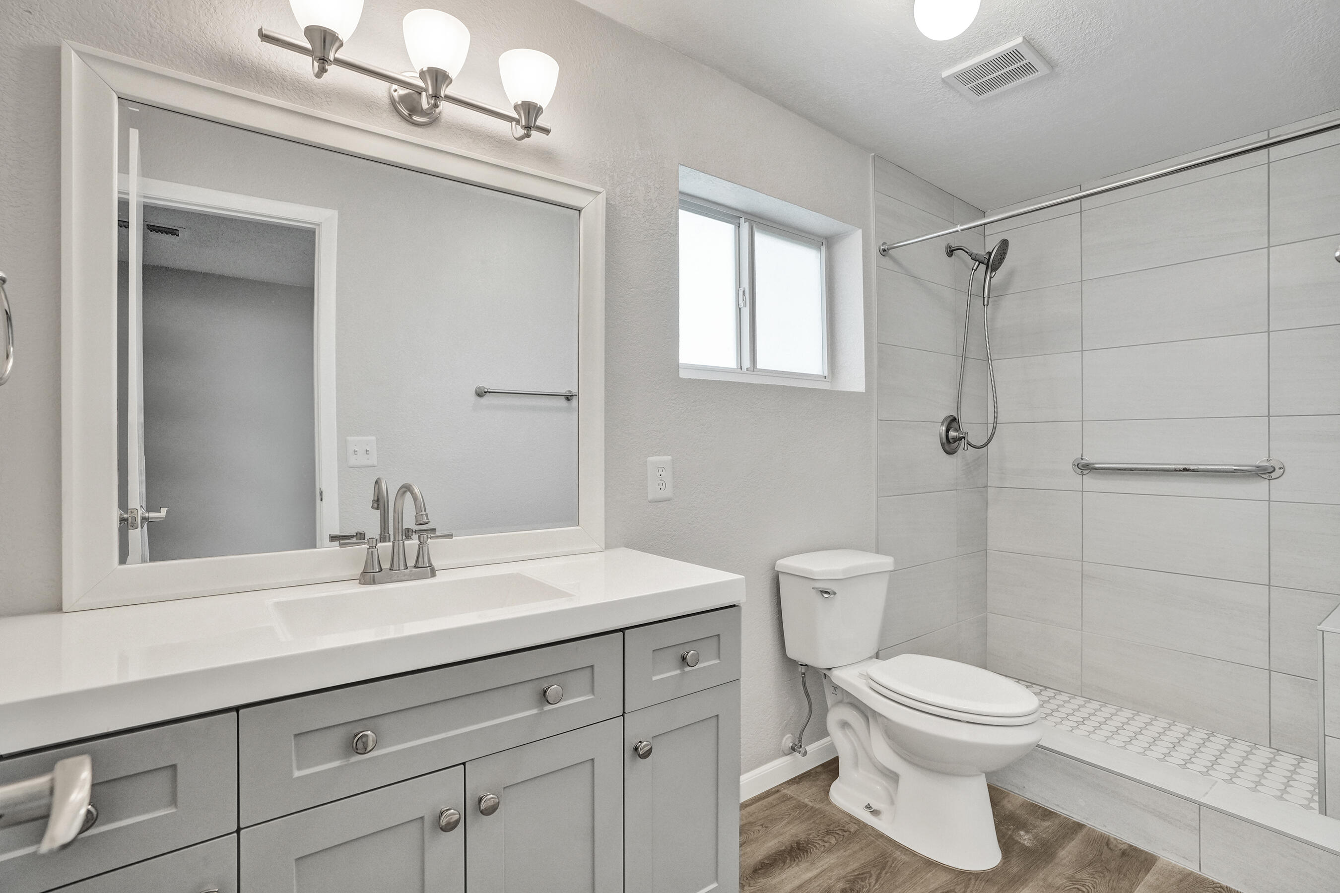 7200 West 14th Avenue Hialeah, FL 33014 - Photo 43 of 51 DSC02005