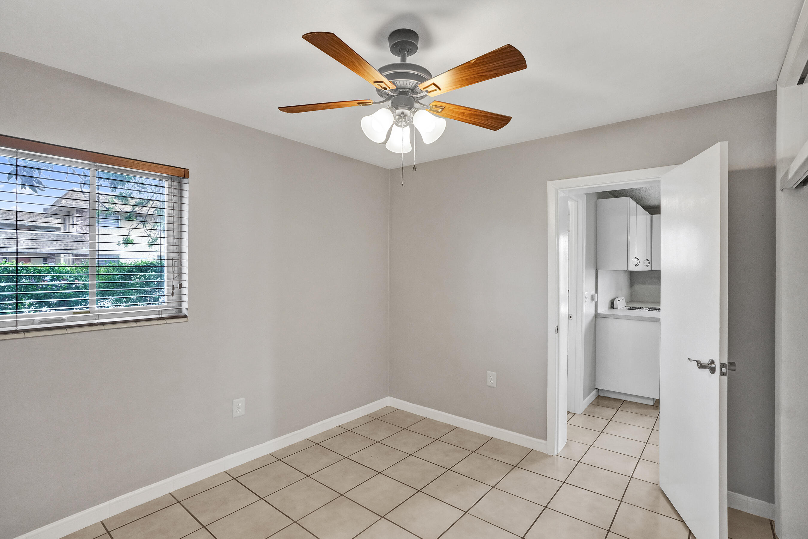 7200 West 14th Avenue Hialeah, FL 33014 - Photo 47 of 51 DSC02020