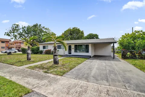 $650,000 | 7200 West 14th Avenue, Hialeah, FL 33014