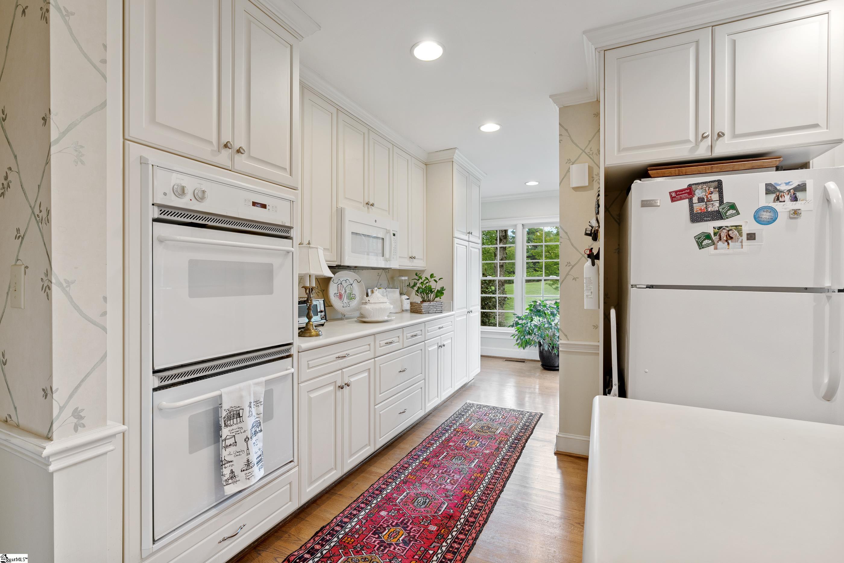 10 Parkins Lake Road Greenville, SC 29607 - Photo 11 of 35
