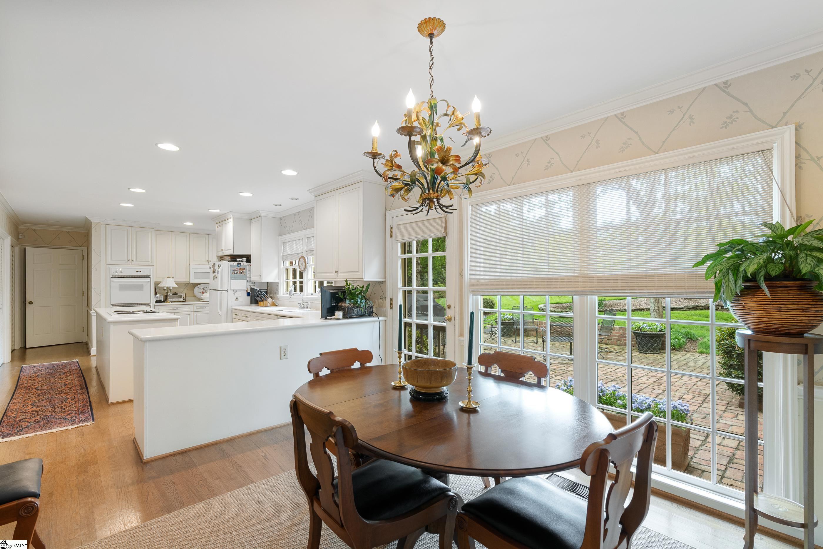 10 Parkins Lake Road Greenville, SC 29607 - Photo 8 of 35