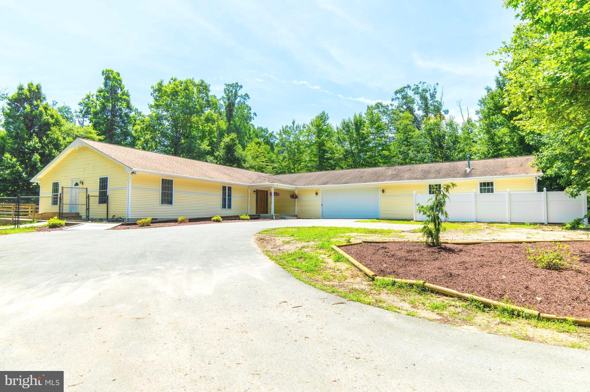 23258 Oak Drive California, MD 20619 - Photo 1 of 26 HUGE Rambler!