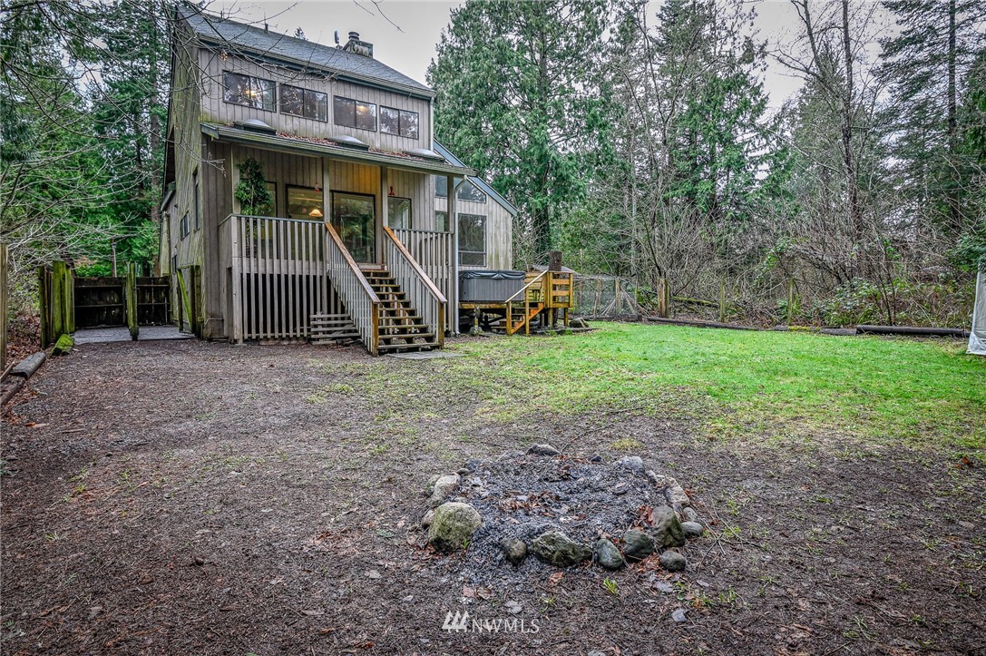 2254 Cedar Point Avenue Point Roberts, WA 98281 - Photo 34 of 39 a view of a house with backyard