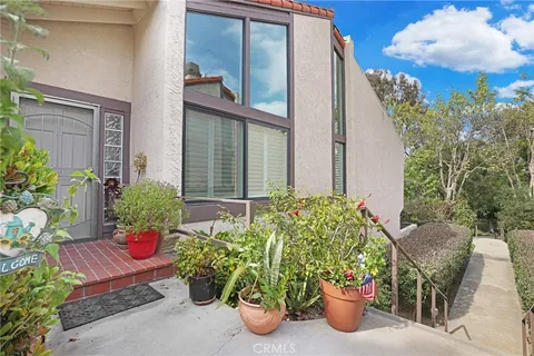 $925,000 | 19544 Vasile Circle, Huntington Beach, CA 92646
