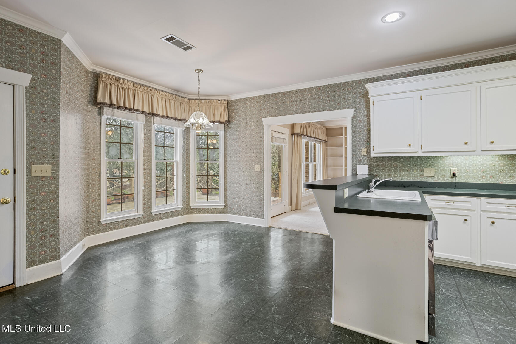 123 Sawbridge Drive Ridgeland, MS 39157 - Photo 12 of 33 123 Sawbridge int-6