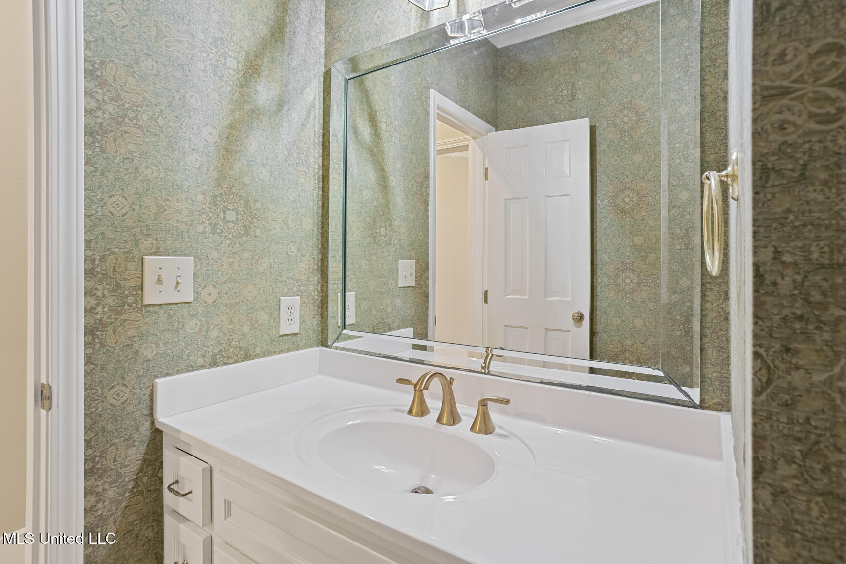 123 Sawbridge Drive Ridgeland, MS 39157 - Photo 23 of 33 123 Sawbridge int-14