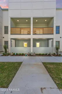 $750,000 | 101 Canvasback Drive, Youngsville, LA 70592