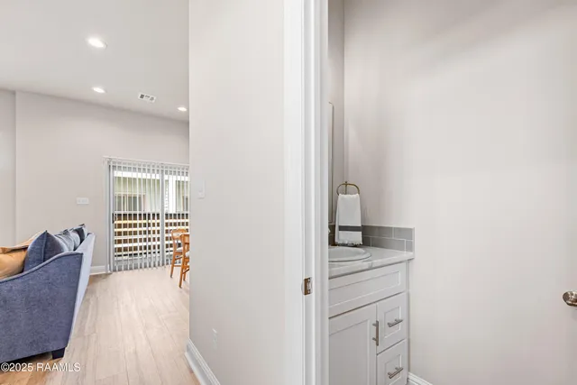 $750,000 | 101 Canvasback Drive, Youngsville, LA 70592