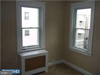 430 Woodcliffe Road Upper Darby, PA 19082 - Photo 11 of 12