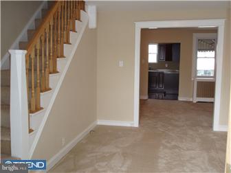 430 Woodcliffe Road Upper Darby, PA 19082 - Photo 3 of 12