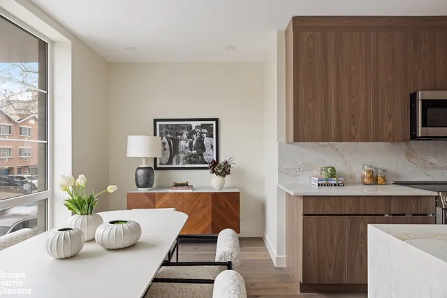 a picture of a city view