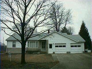 624 Roe Street Buchanan, MI 49107 - Photo 1 of 1 Primary Photo