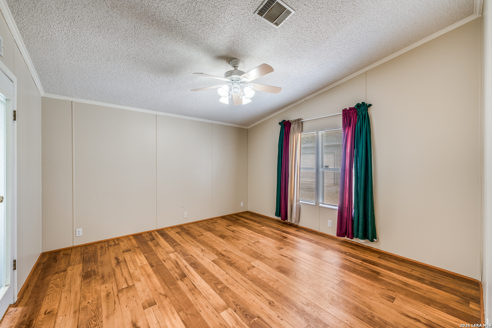 14975 Flatten Road San Antonio, TX 78223 - Photo 15 of 28 wooden floor in a room