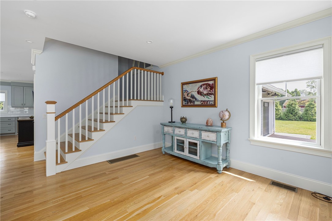 3 Oak Street Middletown, RI 02842 - Photo 17 of 50