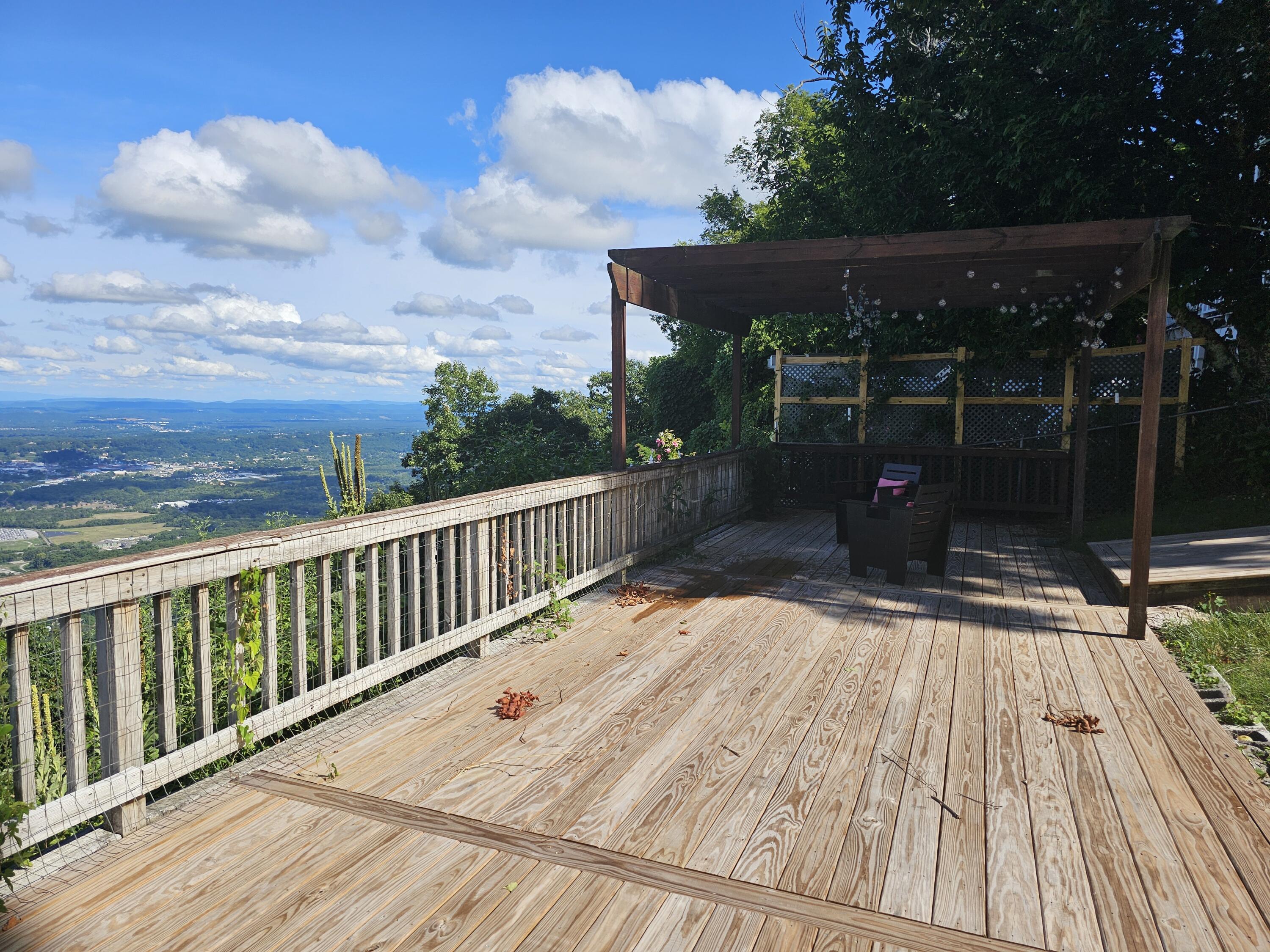 1003 East Brow Road Lookout Mountain, TN 37350 - Photo 35 of 40 Lower deck towards arbor