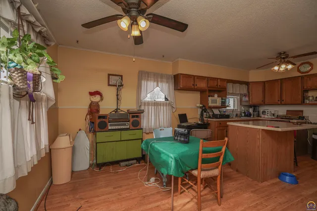 $125,000 | 1601 2nd Avenue West, Horton, KS 66439