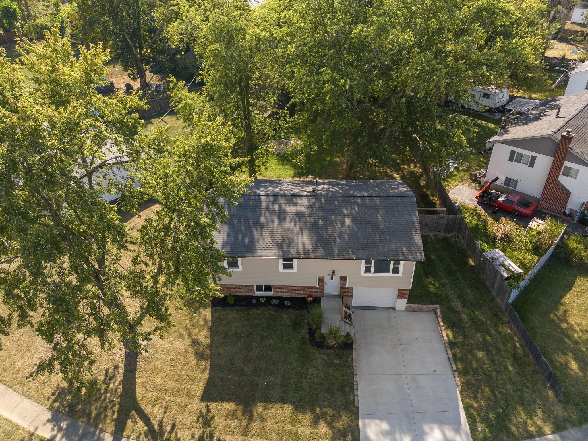 299 Lombard Road Columbus, OH 43228 - Photo 46 of 67 6-web-or-mls-DJI_20250919160056_0143_D