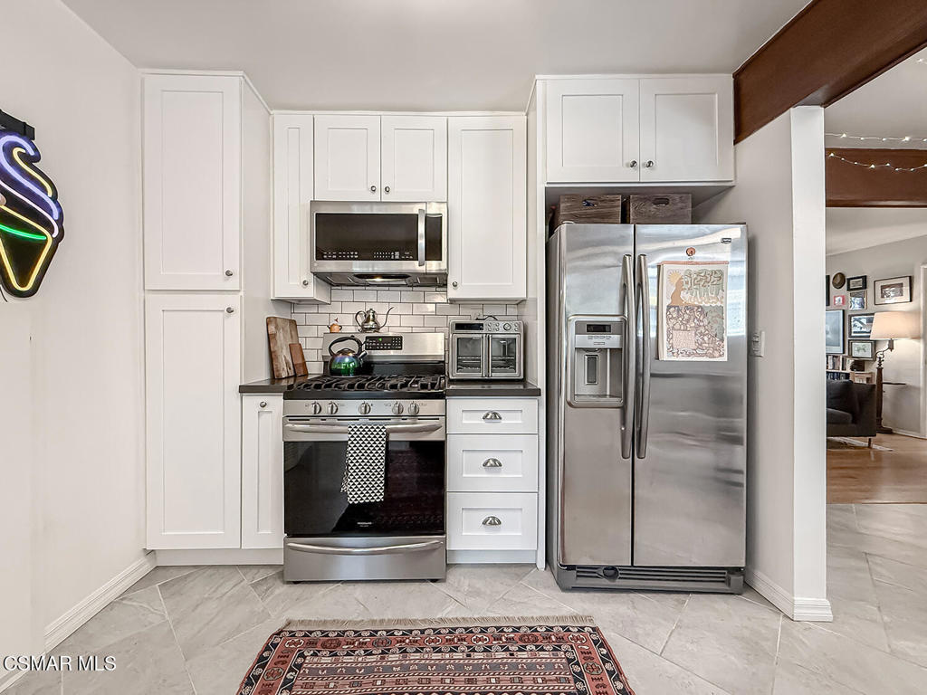 1528 Yale Street, Unit 3 Santa Monica, CA 90404 - Photo 14 of 28