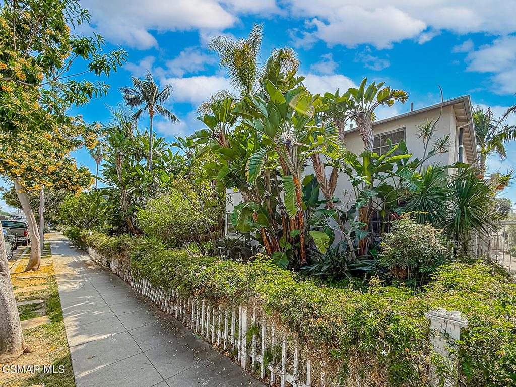 1528 Yale Street, Unit 3 Santa Monica, CA 90404 - Photo 2 of 28