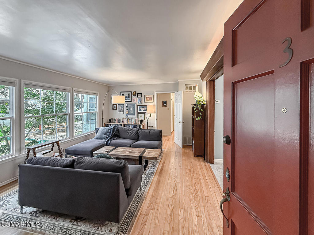 1528 Yale Street, Unit 3 Santa Monica, CA 90404 - Photo 7 of 28
