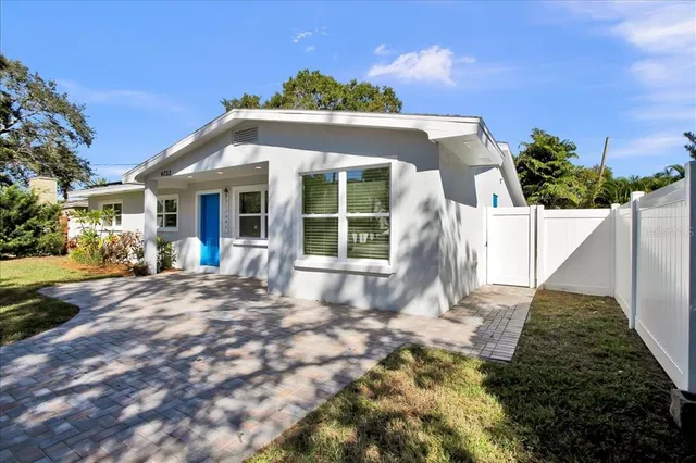 $499,000 | 4733 West Iowa Avenue, Tampa, FL 33616