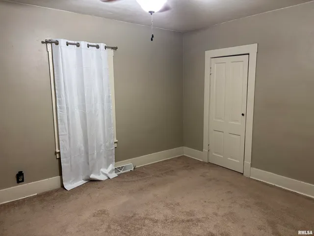 $129,900 | 1310 West Franklin Street, Taylorville, IL 62568