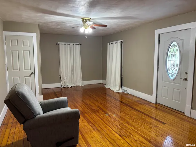 $129,900 | 1310 West Franklin Street, Taylorville, IL 62568