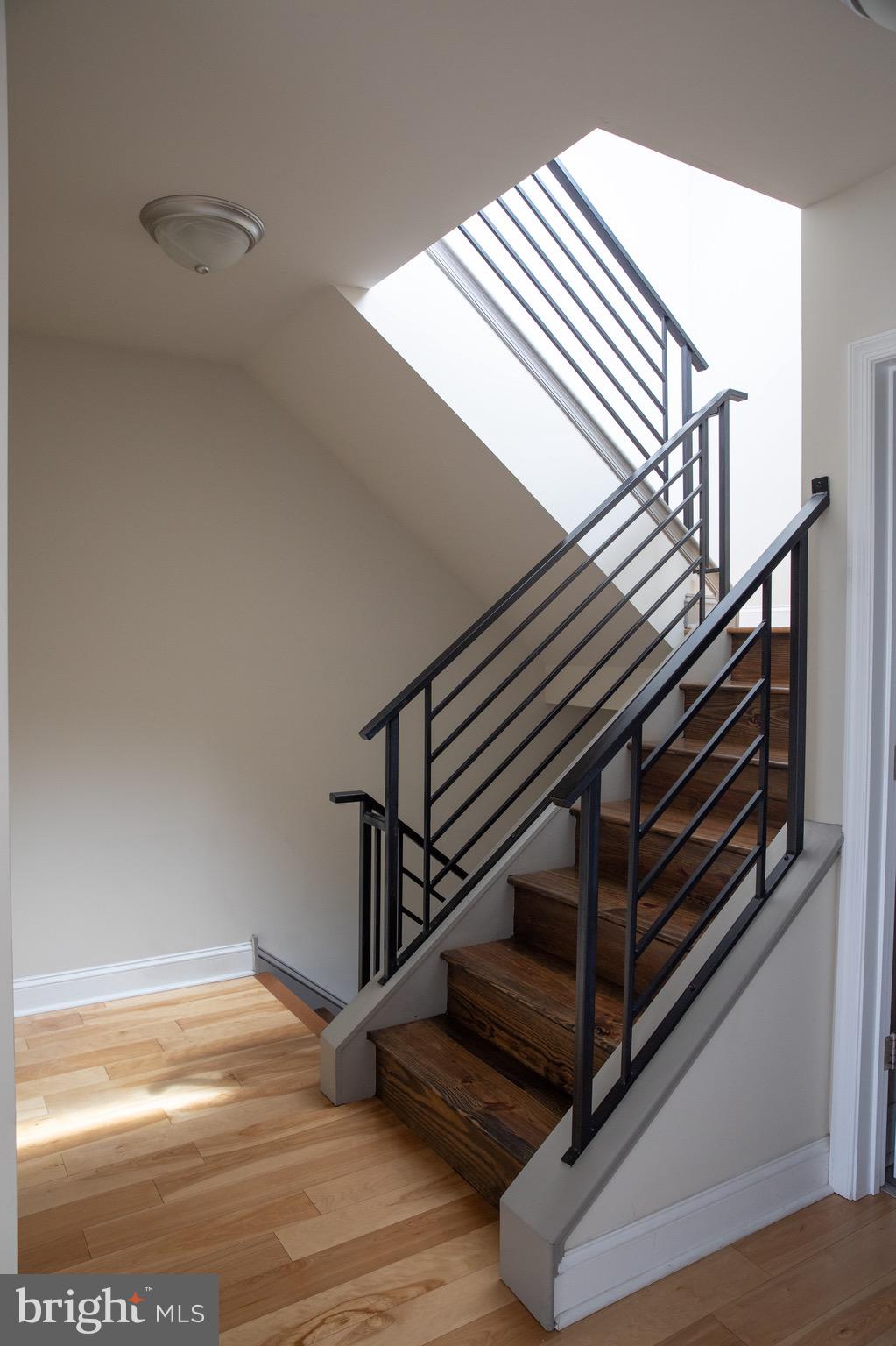 323 East Allen Street, Unit 4 Philadelphia, PA 19125 - Photo 16 of 24 a view of entryway