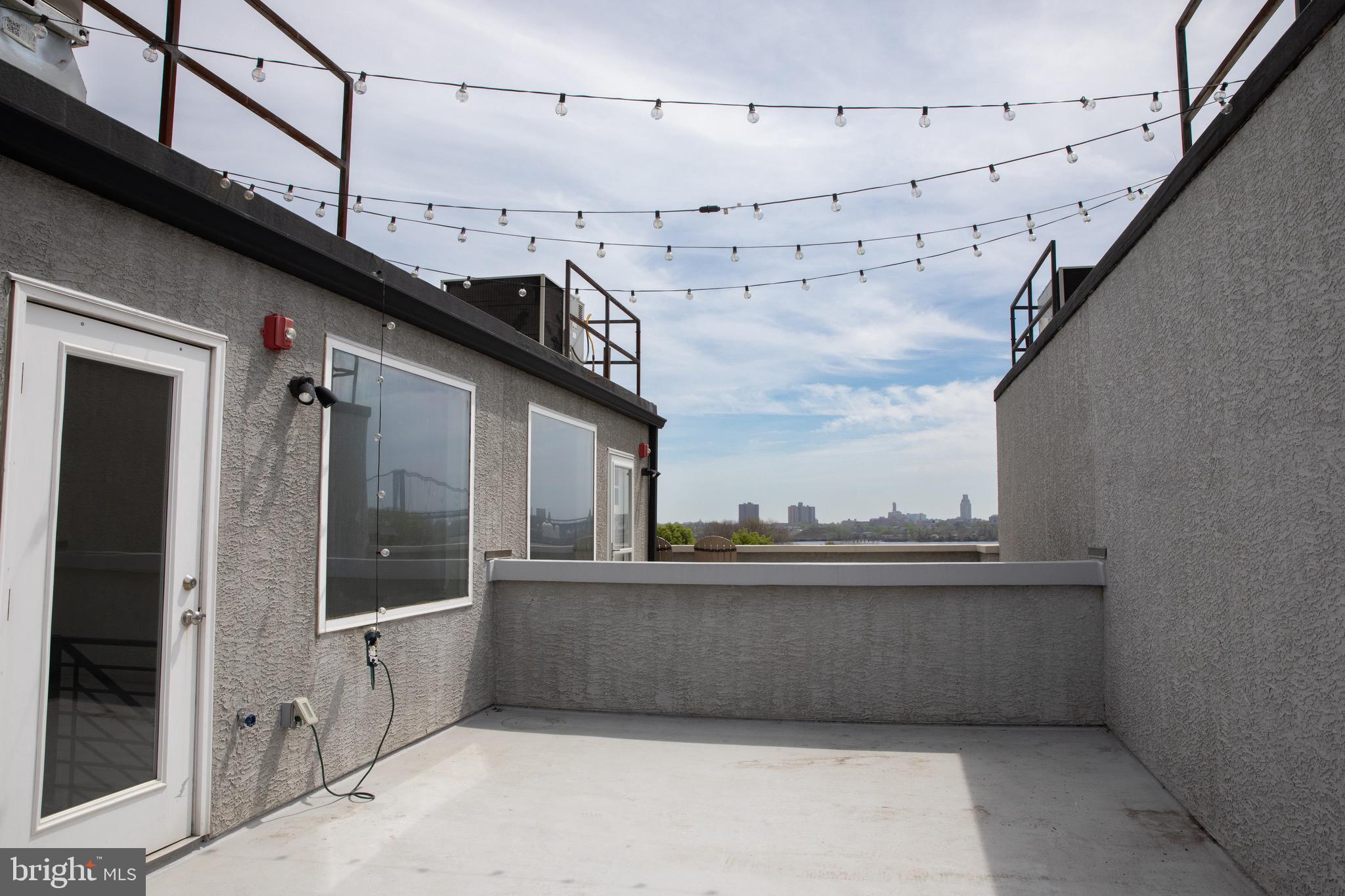323 East Allen Street, Unit 4 Philadelphia, PA 19125 - Photo 21 of 24 a view of a balcony
