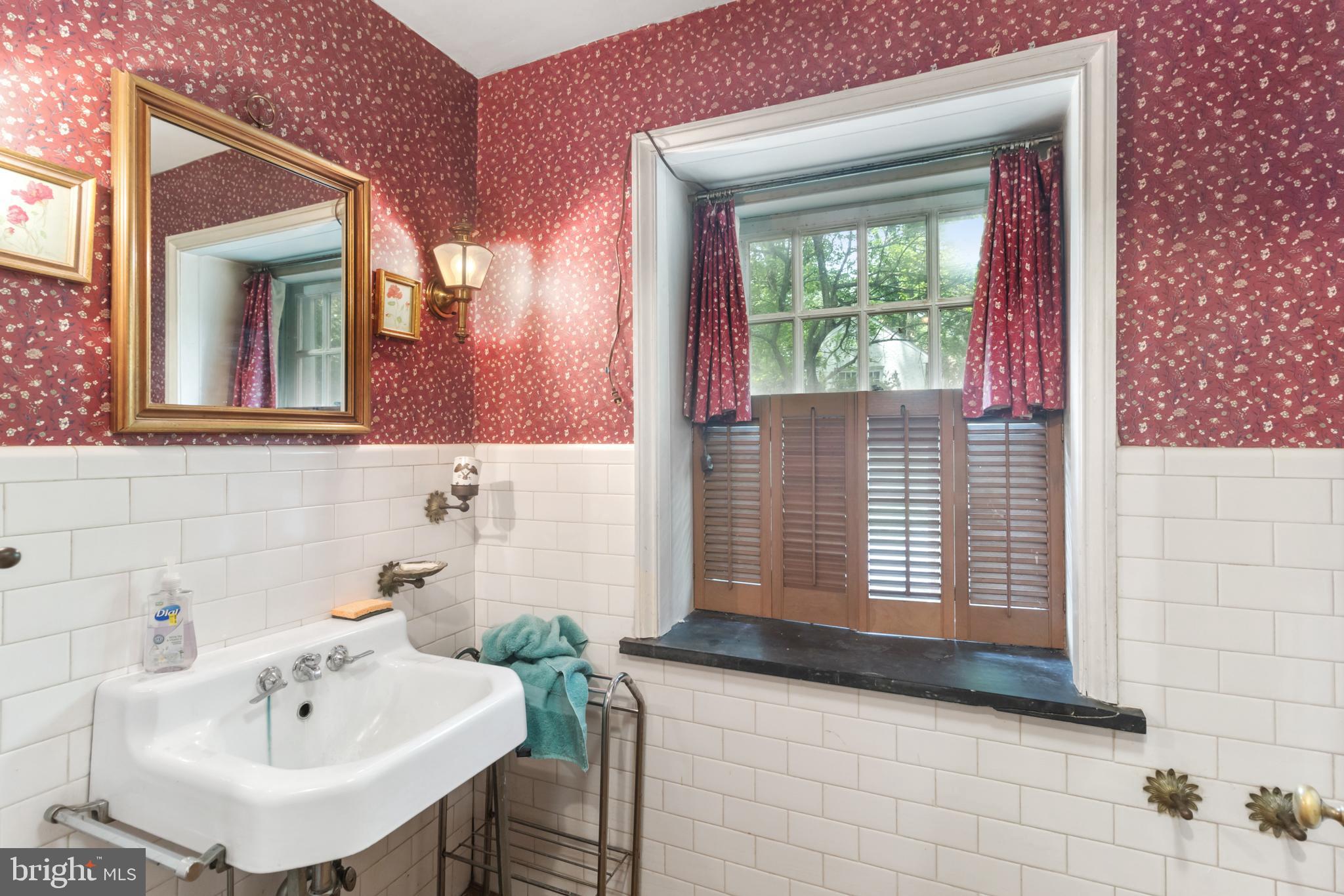 3040 Oakridge Farm Road Huntingdon Valley, PA 19006 - Photo 13 of 41 Gallery Image 13
