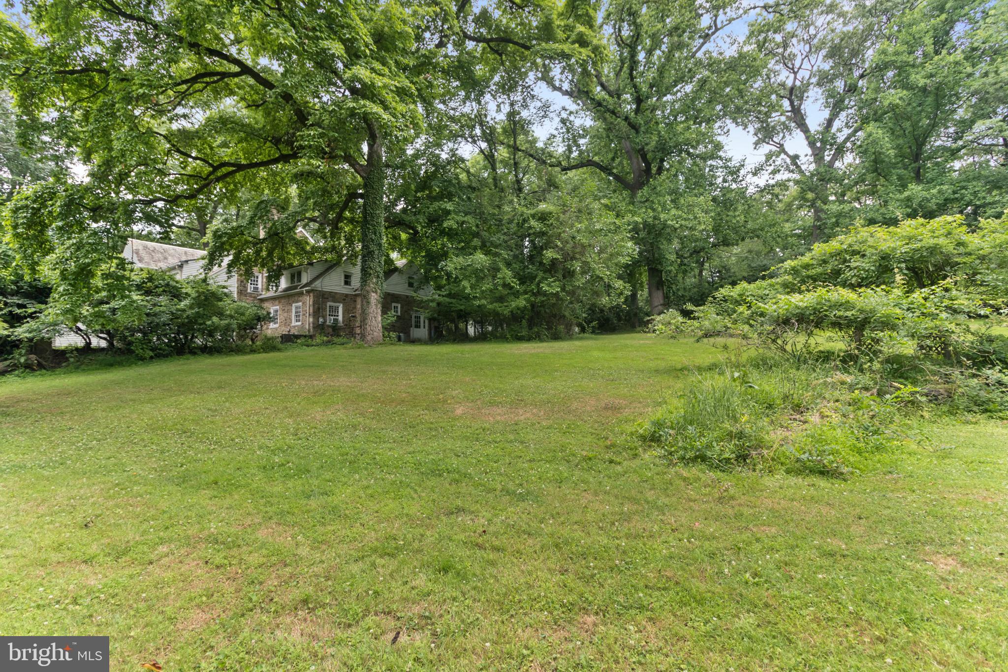 3040 Oakridge Farm Road Huntingdon Valley, PA 19006 - Photo 37 of 41 Gallery Image 37
