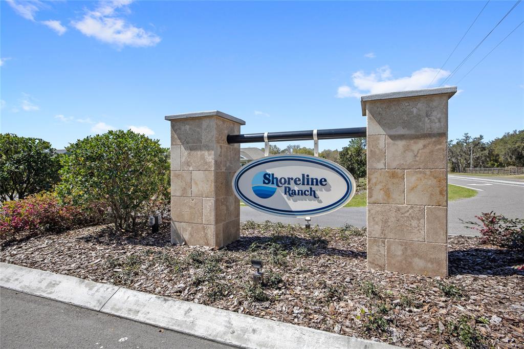 20280 Shoreline Ranch Lane Umatilla, FL 32784 - Photo 4 of 12