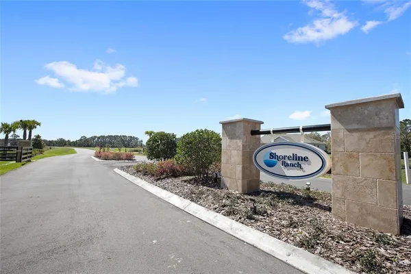 $265,000 | 20280 Shoreline Ranch Lane, Umatilla, FL 32784