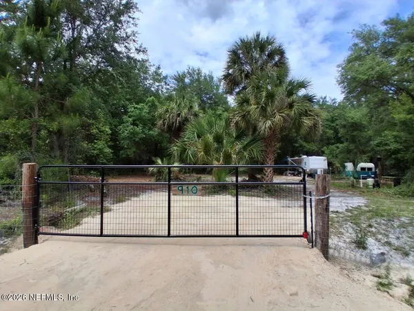 $49,900 | 910 Paradise Boulevard, Georgetown, FL 32139
