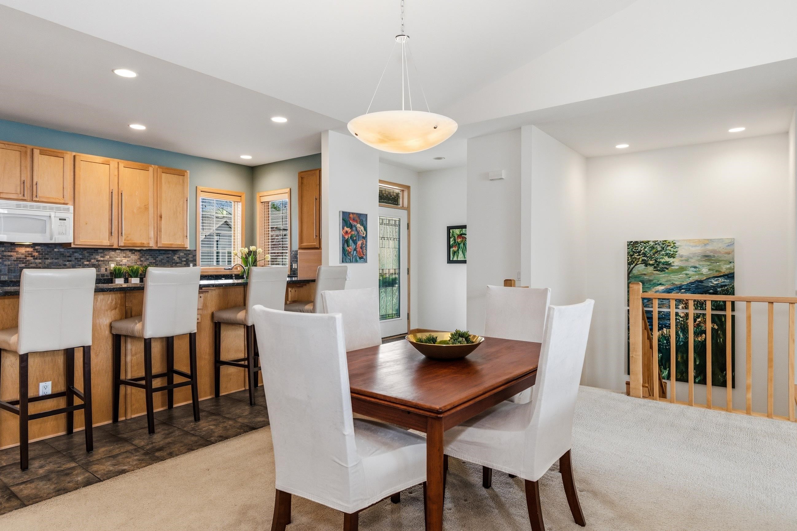 1615 Pond View Middleton, WI 53562 - Photo 13 of 76