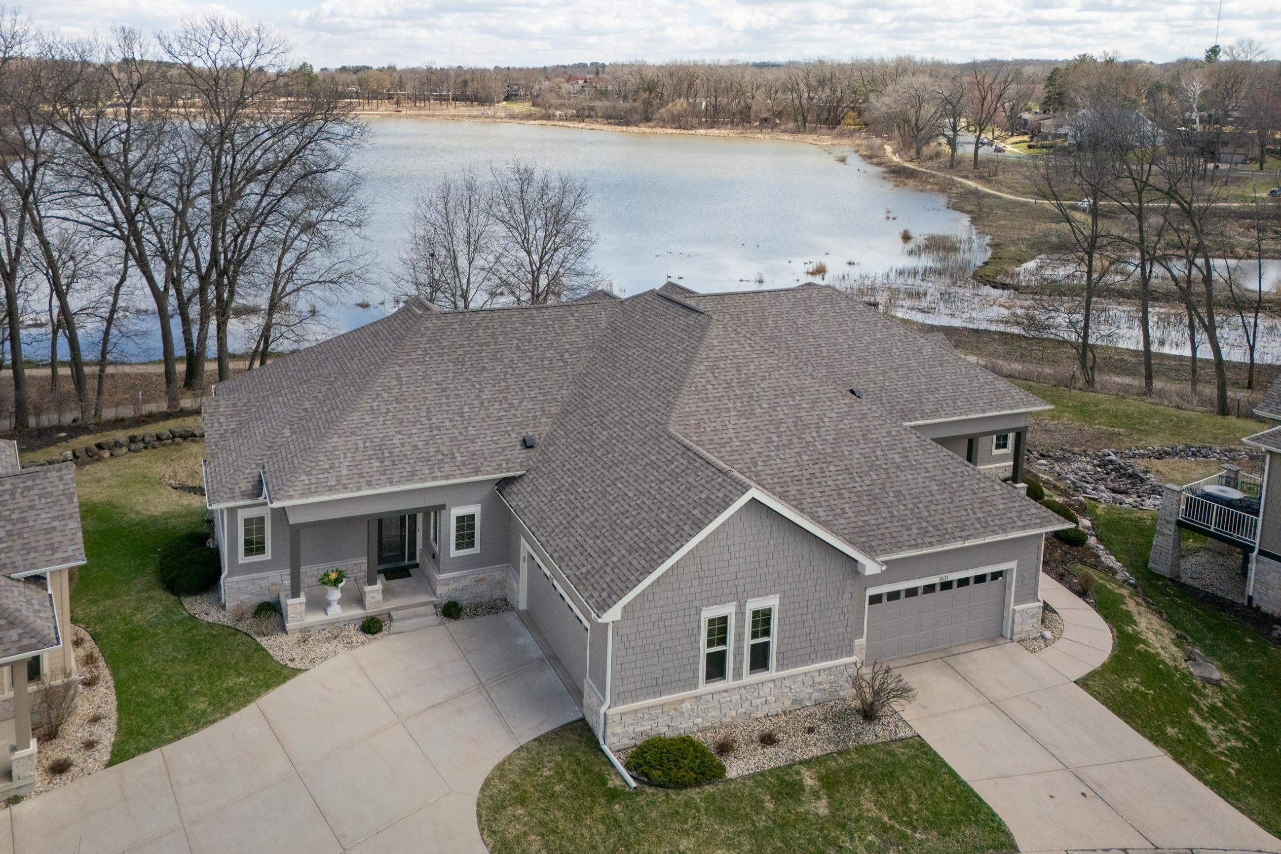 1615 Pond View Middleton, WI 53562 - Photo 2 of 76