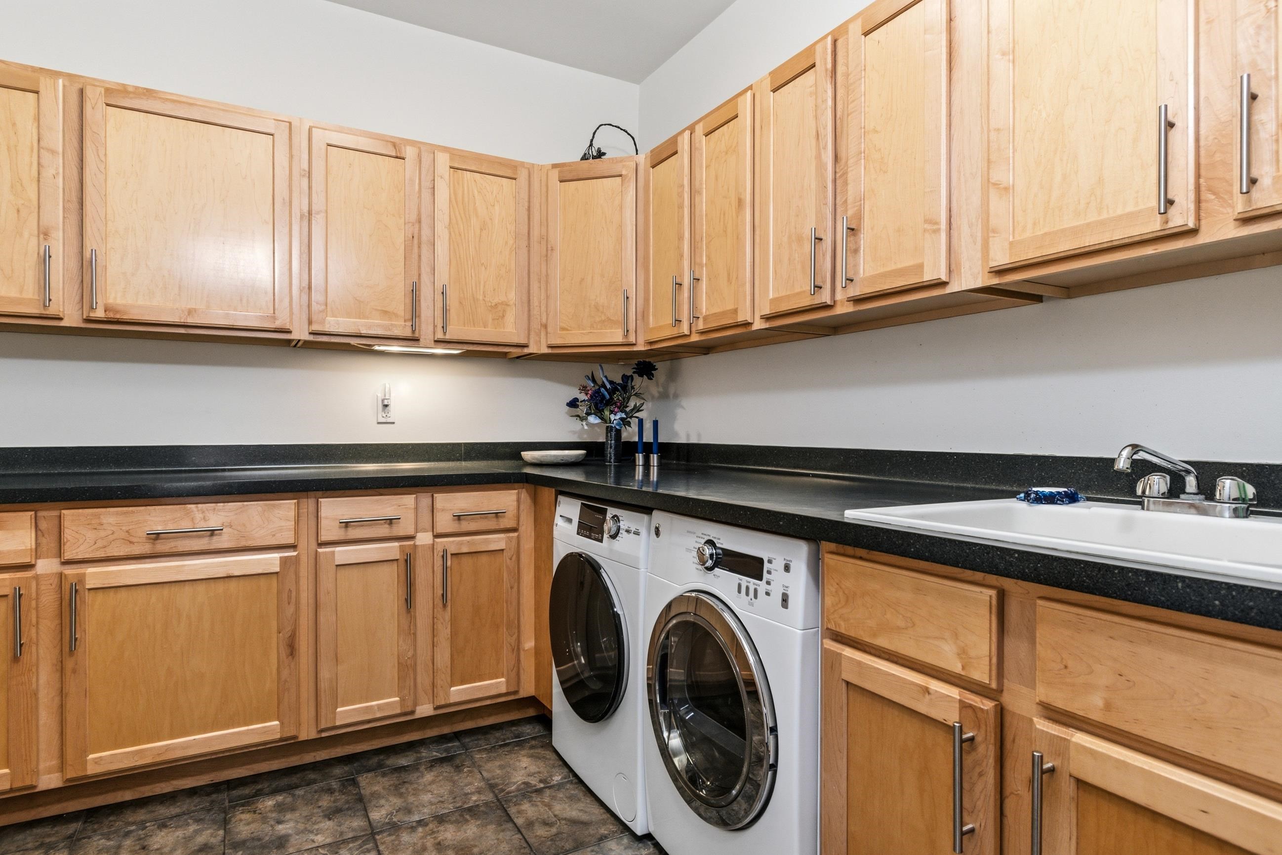 1615 Pond View Middleton, WI 53562 - Photo 24 of 76